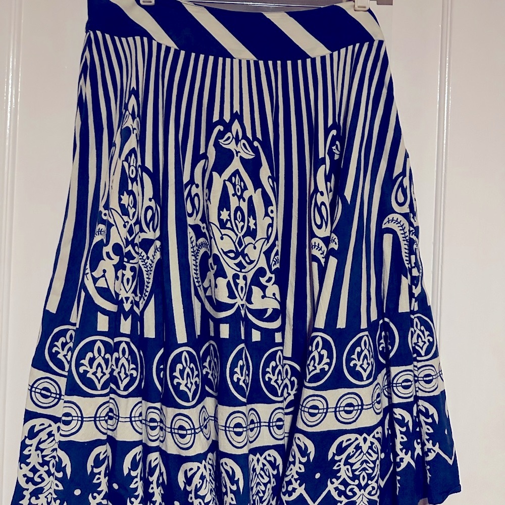 Elegant Blue and Cream Patterned Skirt